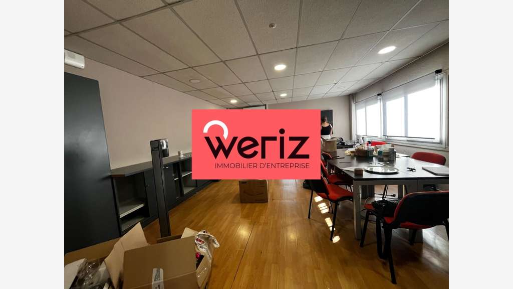 Location local 757m² non divisibles à Marseille