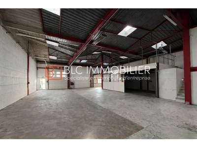 Location Locaux d'activités - Entrepôts à Marseille 11e