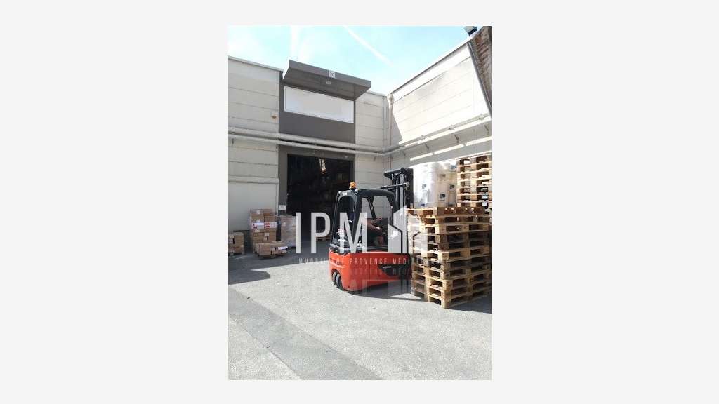 Location local d'activités 756m² Marseille 13011
