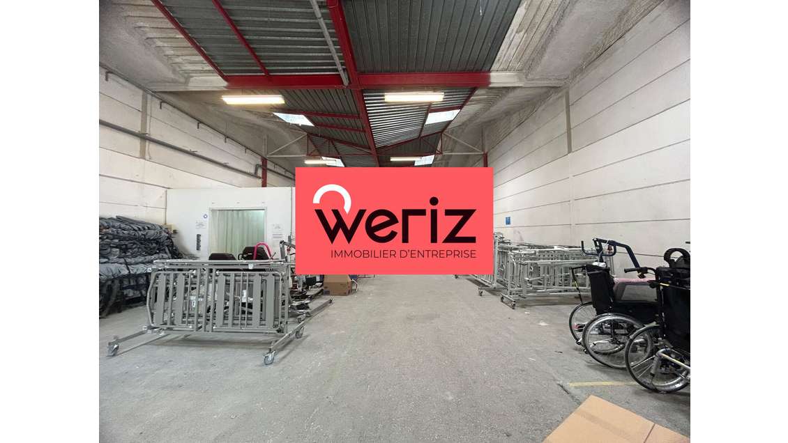 location local logistique 1210m²  à Marseille
