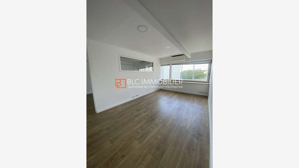 Local d'activité à louer 295m² à Marseille 12e