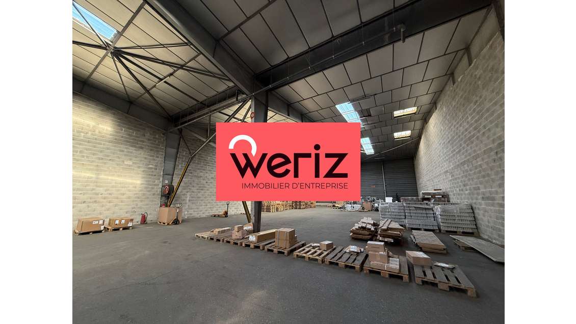 A louer local 850m² avec bureaux à Marseille 14e