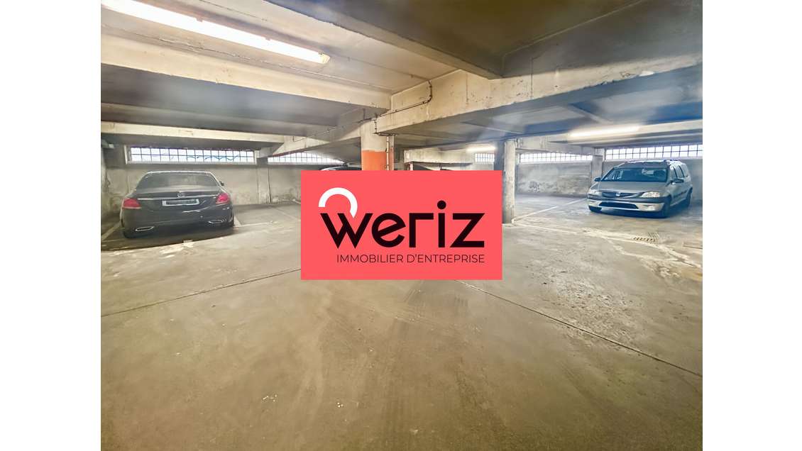 A louer locaux d'activités 683m² à Marseille 1er