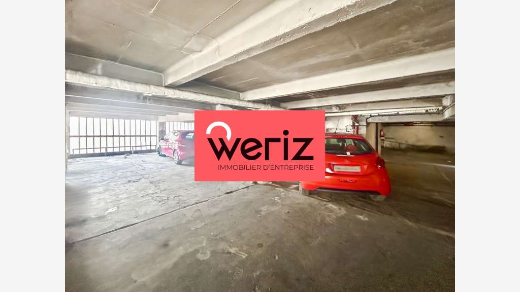 A louer locaux d'activités 683m² à Marseille 1er