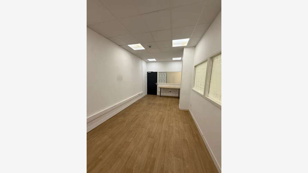 A louer bureaux 310m² 13003 Euroméditerranée