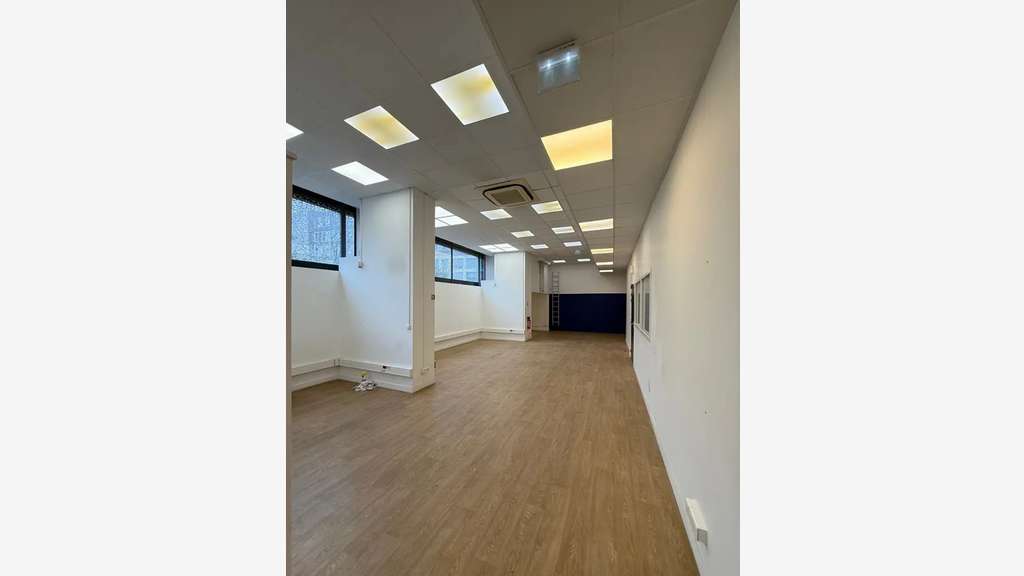 A louer bureaux 310m² 13003 Euroméditerranée