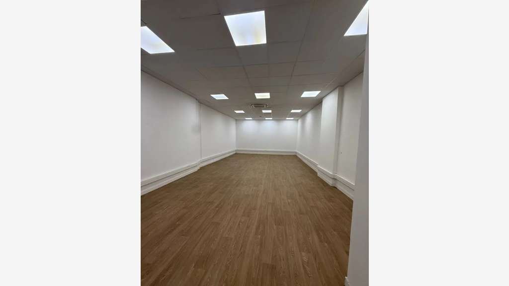 A louer bureaux 310m² 13003 Euroméditerranée