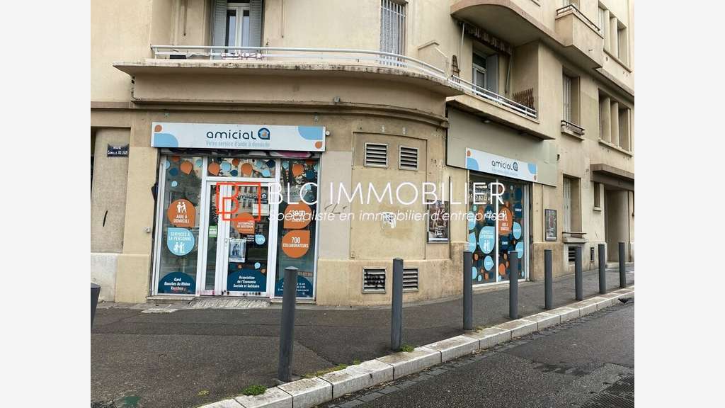 Local professionnel 95m² à louer à Marseille 13004