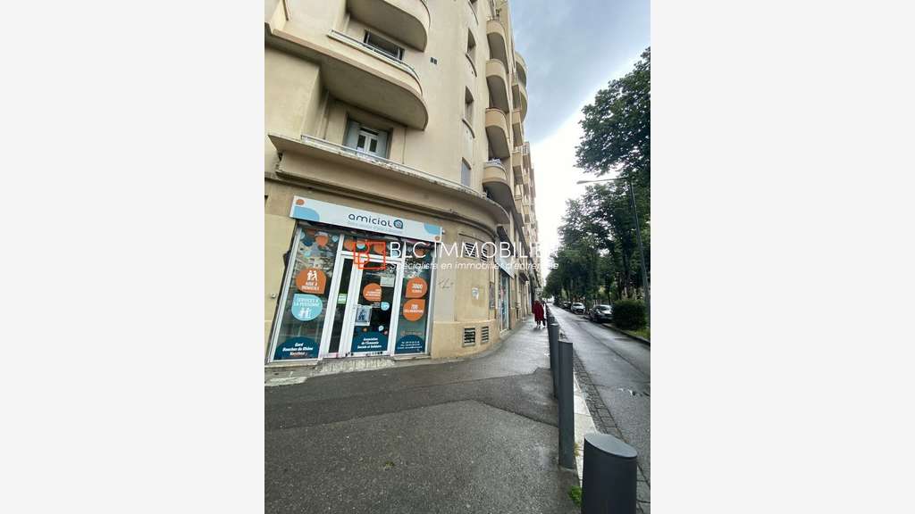 Local professionnel 95m² à louer à Marseille 13004