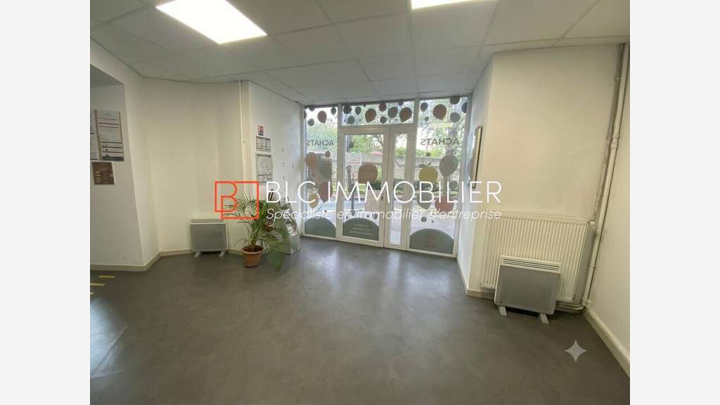 Local professionnel 95m² à louer à Marseille 13004