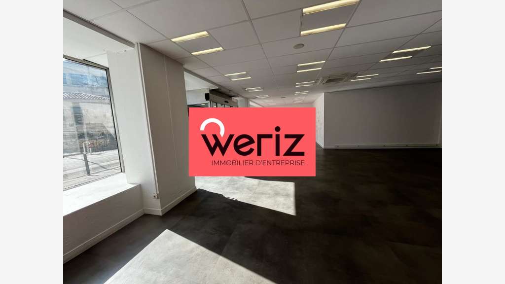 Location local 875m² non divisibles à Marseille