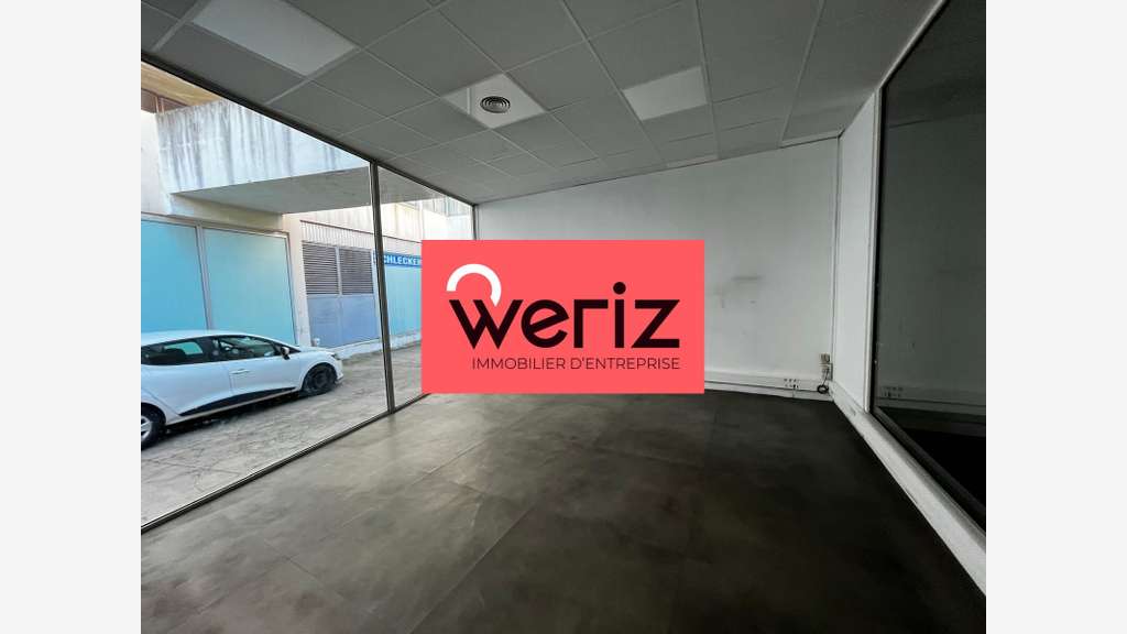 Location local 875m² non divisibles à Marseille