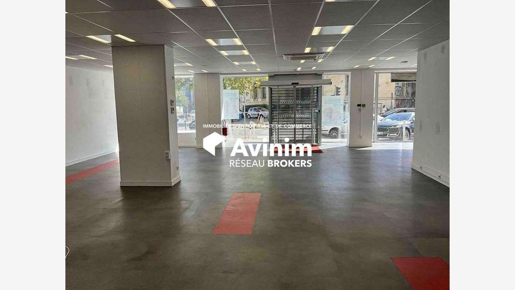Location local 185m² secteur prisé Saint-Pierre