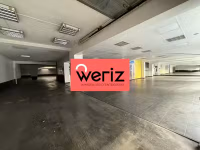 Local commercial 1000m² à louer à Marseille 13006