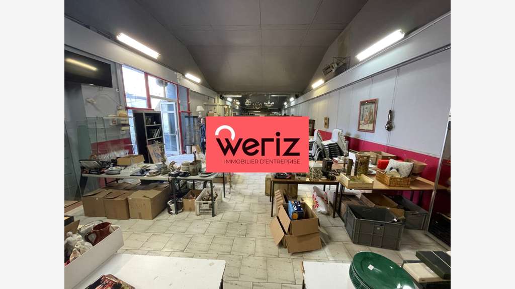 Loue local d'activité 627m² plain-pied Marseille 8
