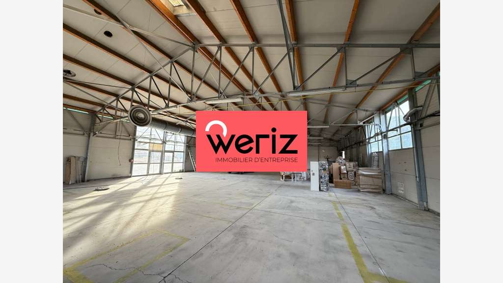 A louer entrepôt avec terrain 4000m² Marseille 9e 