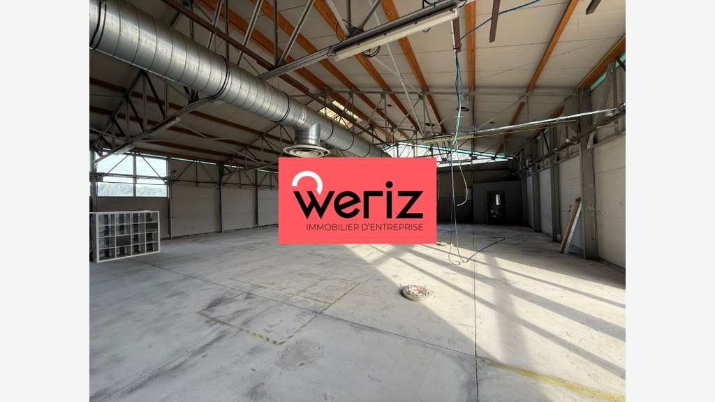 A louer entrepôt avec terrain 4000m² Marseille 9e 