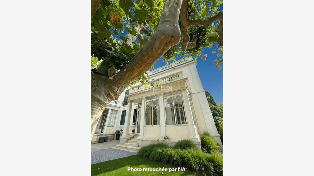 Location Local Professionnel avec Jardin