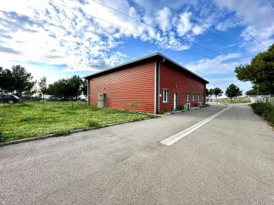Local 240m² à louer à Martigues Lavéra A7, A55