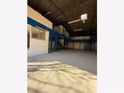 A louer local d'activité de 310 m² 13500 MARTIGUES
