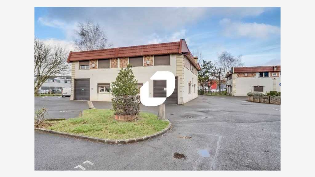 A louer Local d'activité 228m² Massy