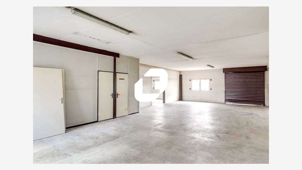 A louer Local d'activité 228m² Massy
