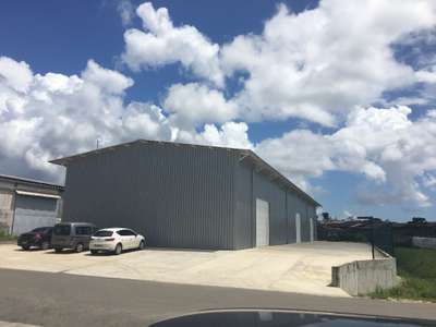 A louer entrepôt 336m² ZA du Larivot à Matoury