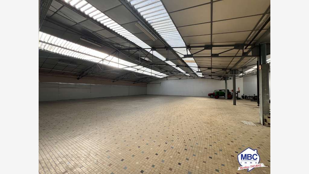 Ce bâtiment est situé en campagne de SAINT FLORENT