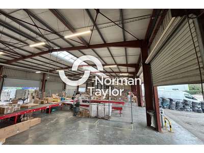 Location Locaux d'activités - Entrepôts à Mauguio