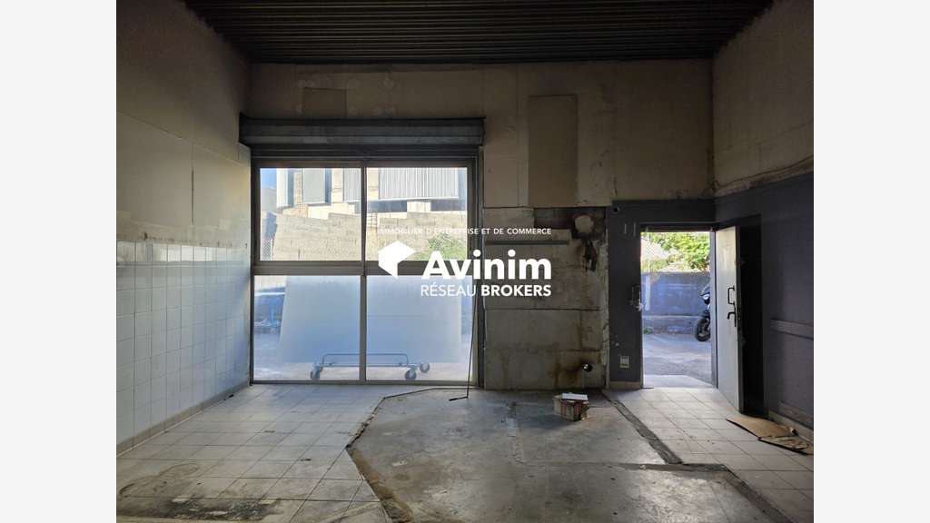Local mixte 140m² à louer à Mauguio Fréjorgues