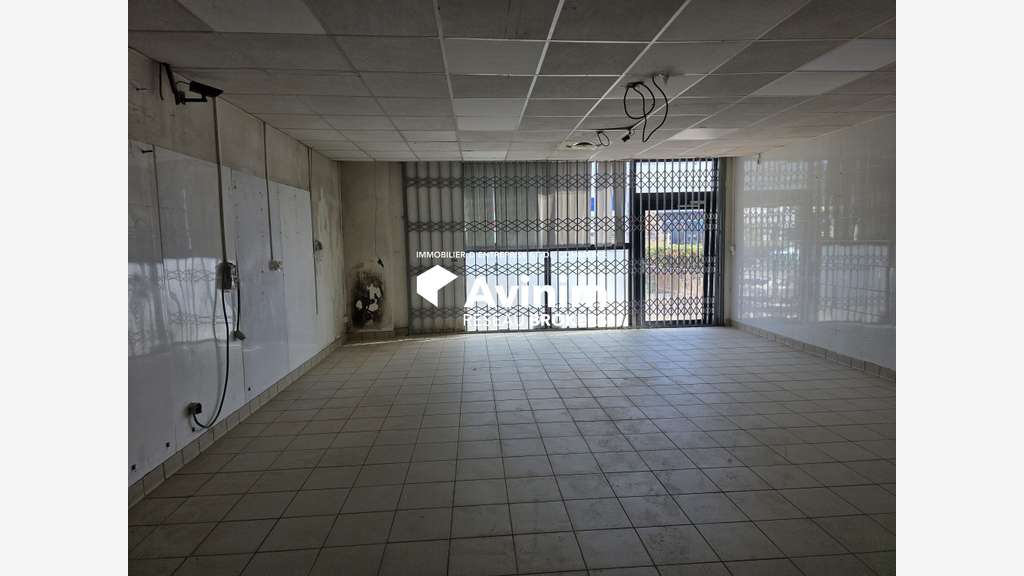 Local mixte 140m² à louer à Mauguio Fréjorgues