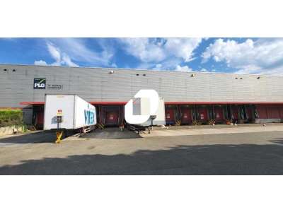 Location Locaux d'activités - Entrepôts à Maurepas