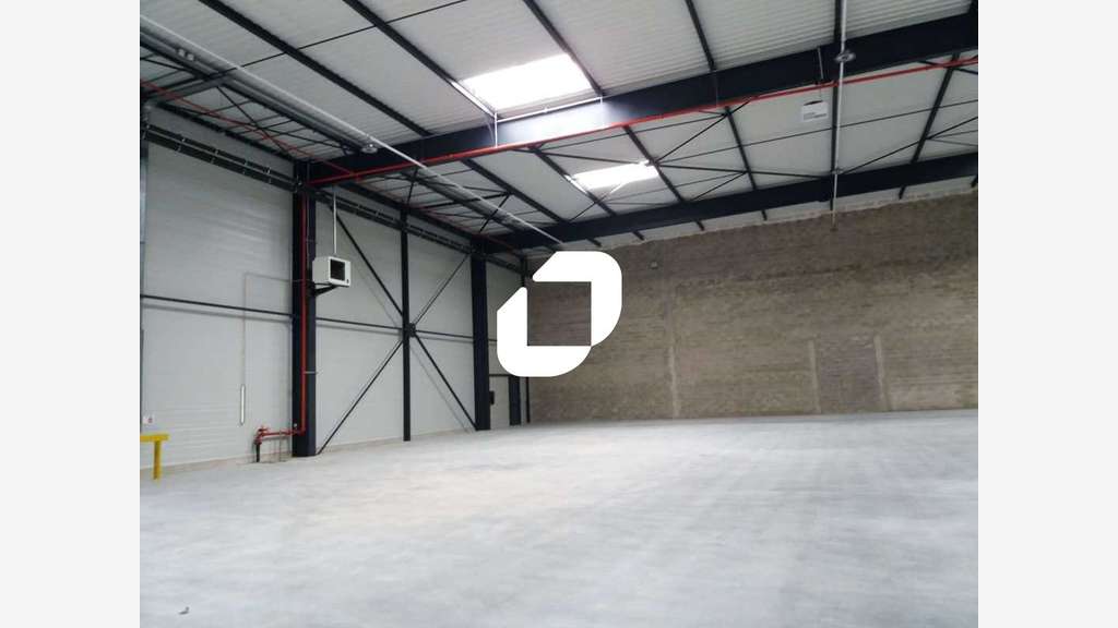 A louer Local d'activité 1290m² Maurepas