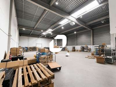 A louer Local d'activité 1080m² Maurepas