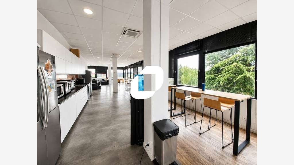 A louer Local d'activité 1080m² Maurepas