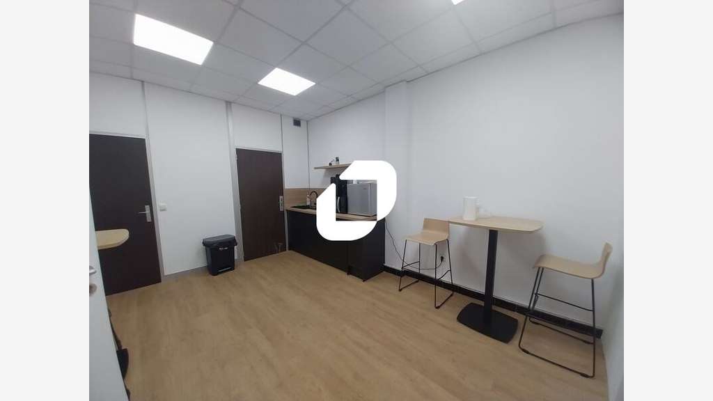 A louer Local d'activité 963m² Maurepas