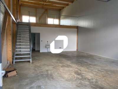 A louer Local d'activité 145m² Maurepas