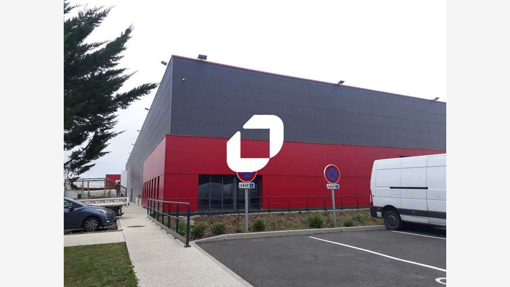 A louer Local d'activité 1290m² Maurepas