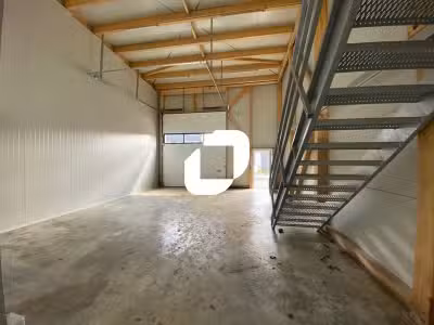 A louer Local d'activité 481m² Maurepas
