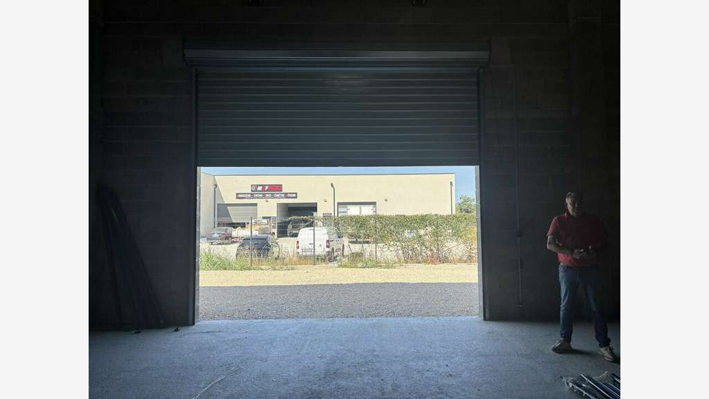 Location local d'activité 390m² à Mazan ZA Piolé