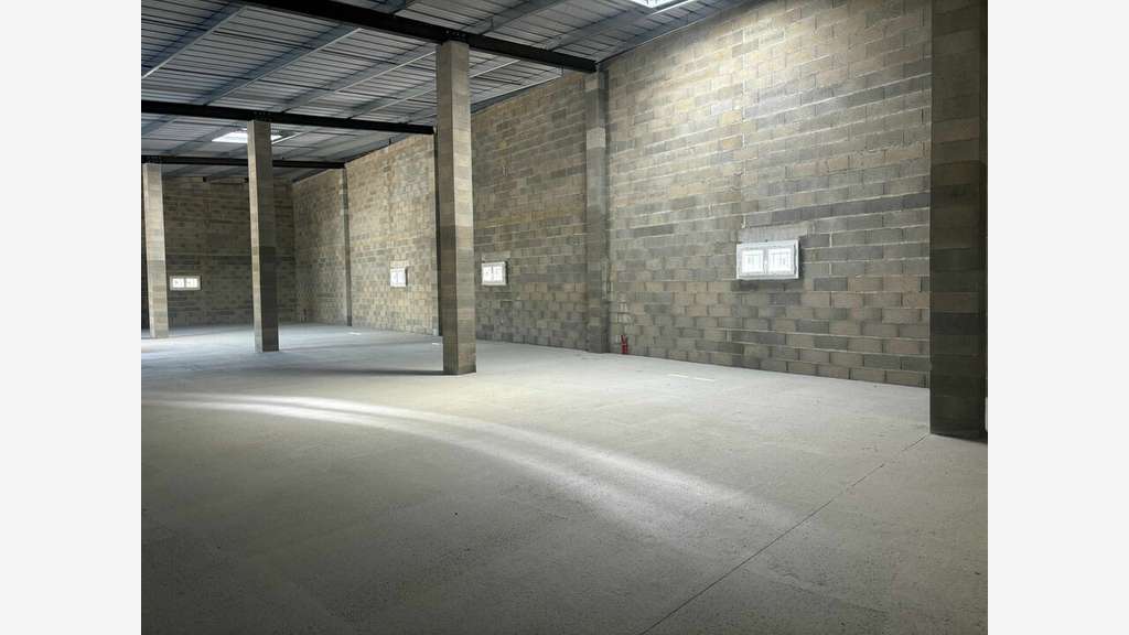 Location local d'activité 390m² à Mazan ZA Piolé