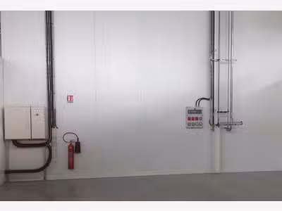 Ateliers modulables 73m² en location à Meaulte