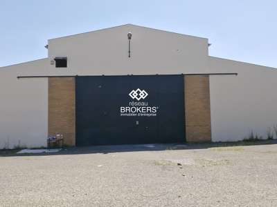 A louer entrepôt 3896m² zone commerciale de Meaux