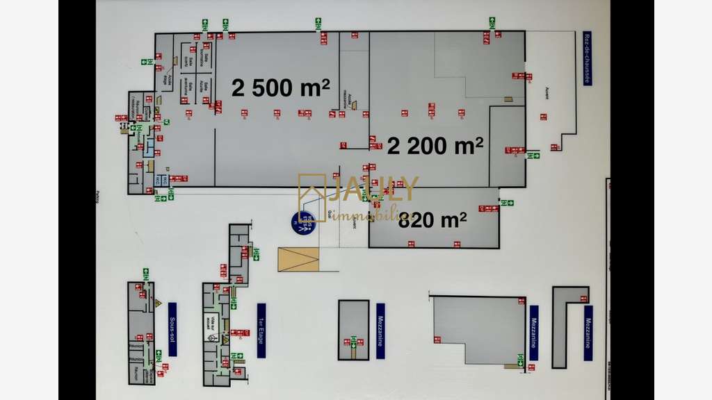A louer entrepôt 2200m² Z.I Meaux accès direct N3