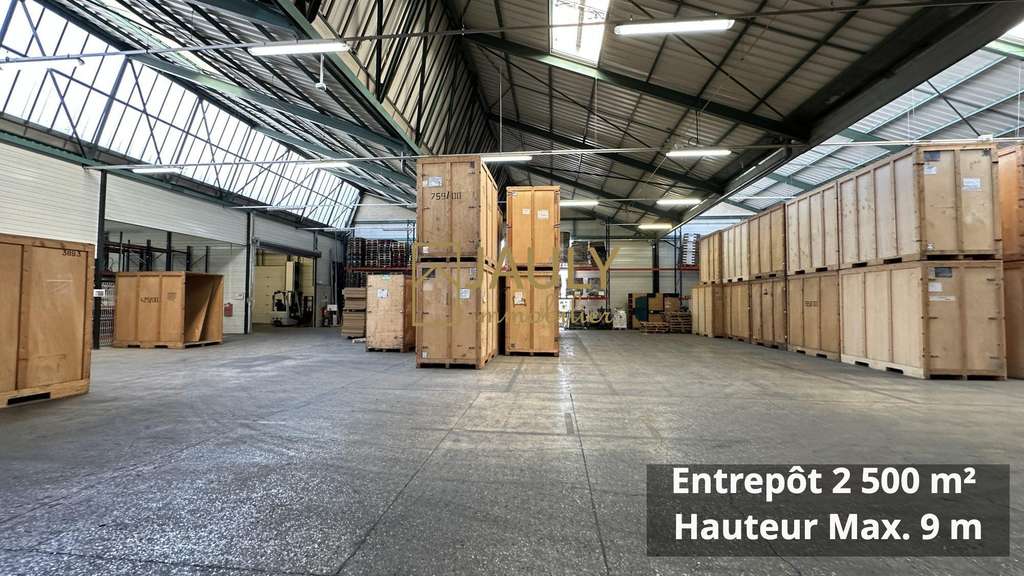 A louer entrepôt 2200m² Z.I Meaux accès N3/CDG