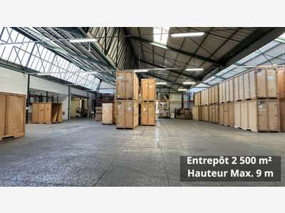A louer entrepôt 2200m² Z.I Meaux accès N3/CDG