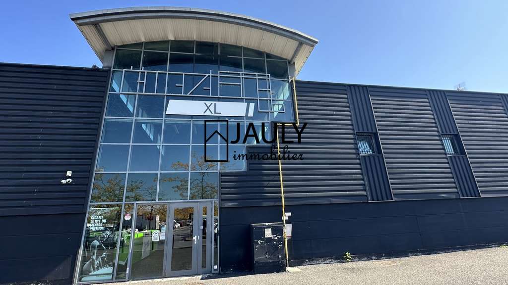 Local d'activité 2800m² en zone commerciale Meaux
