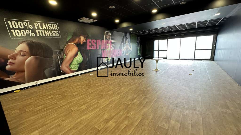 Local d'activité 2800m² en zone commerciale Meaux