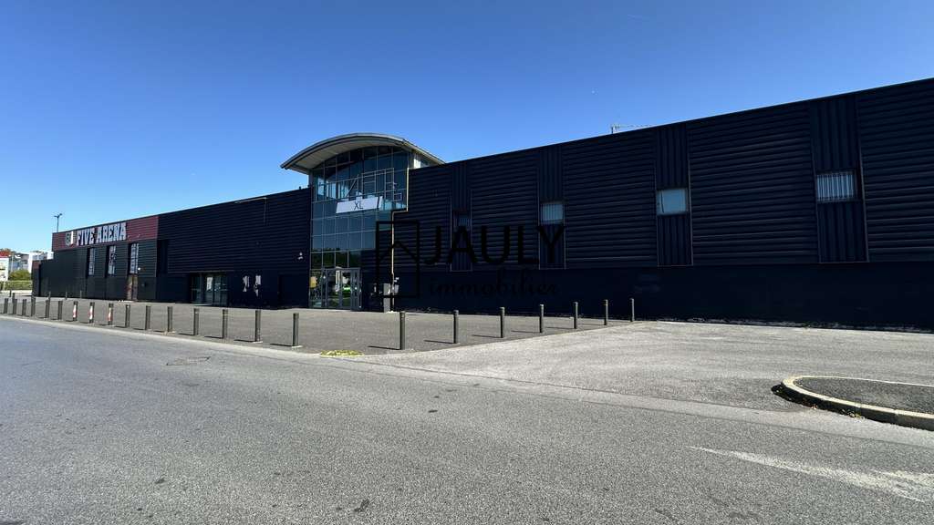 Local d'activité 2800m² en zone commerciale Meaux