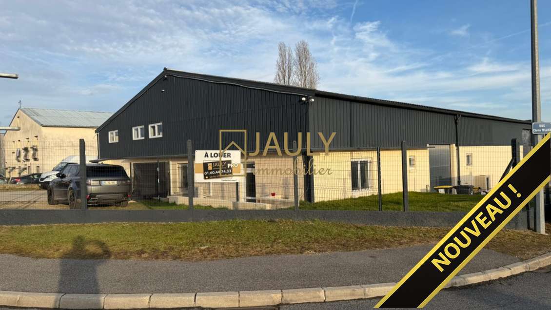 Local d'activité en ZFU - Entrepot 200 m²